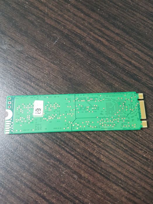 Intel SSDSCKKF256G8H - 256GB M.2 2280 SATA III 6Gbps schimb