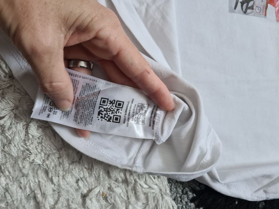 Tricou Guess marime M barbati