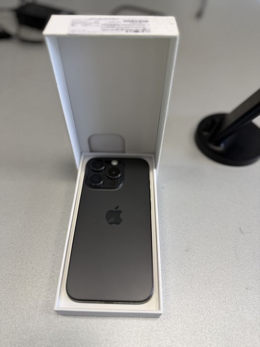 Iphone 15 pro 128gb black Titanium
