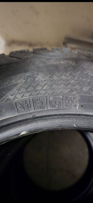 225/55 R17 vredestein
