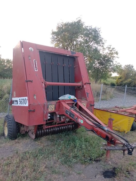Presă de balotat HESSTON Auto 5670