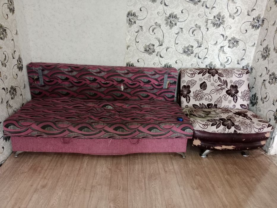 Диваны отдам бесплатно