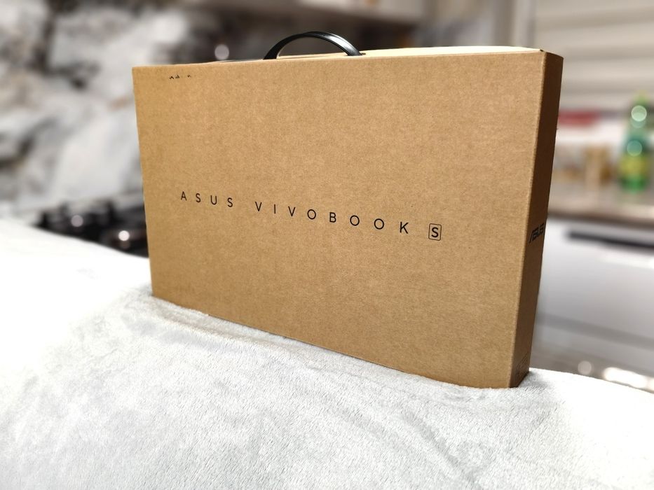 Asus Vivobook S14 OLED Ryzen 5 220(10Gen), 16GB DDR5, 600Nit HDR. NEW