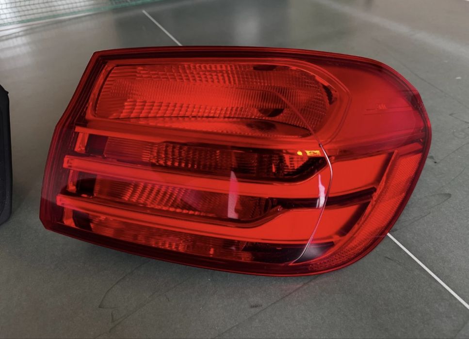 BMW F32 стопове ЖЪЛТ мигач
