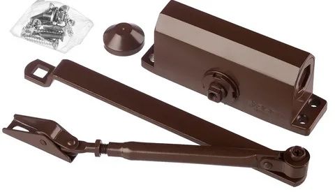 Установка дверных доводчиков