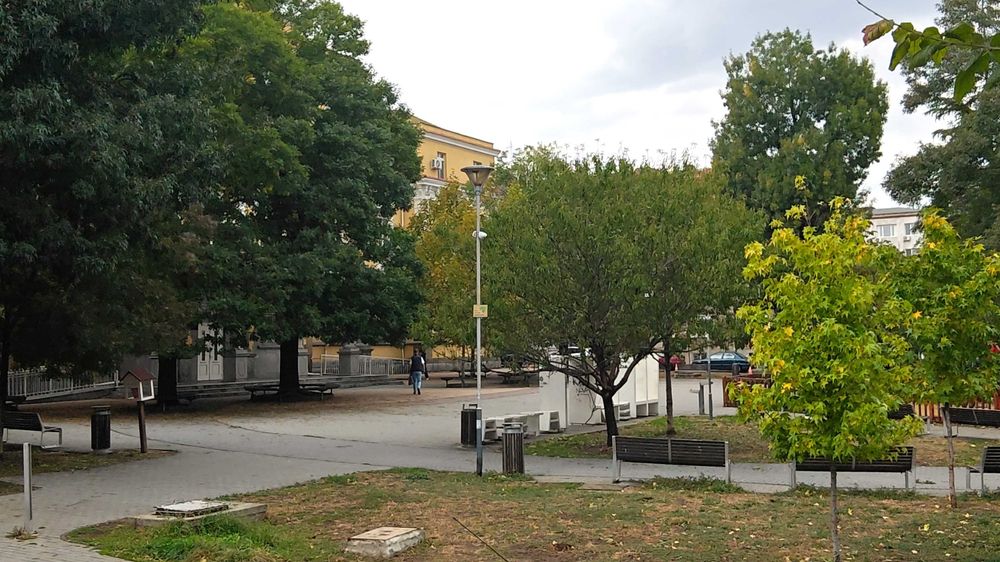 Евтино помещение на супер локация срещу стария съд във Възраждане