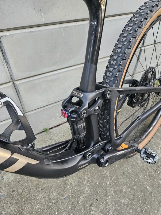 Двухподвес Giant Anthem Advanced Pro 29