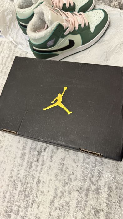 Зимние кроссовки JORDAN оригинал