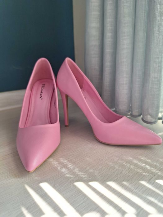 Елегантни обувки 37 номер