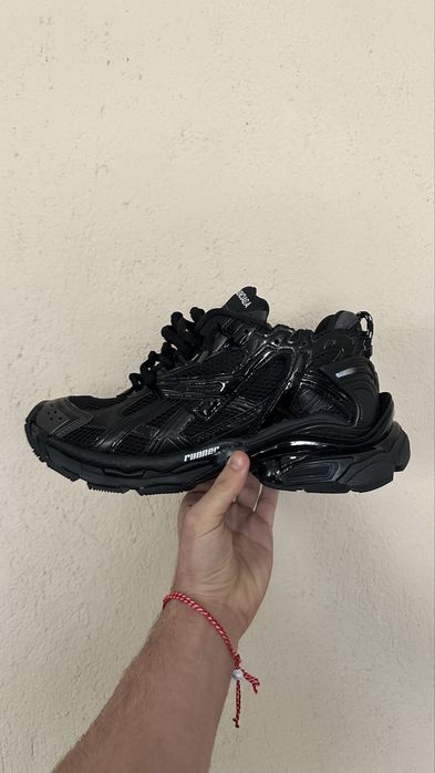 Balenciaga runners black 43