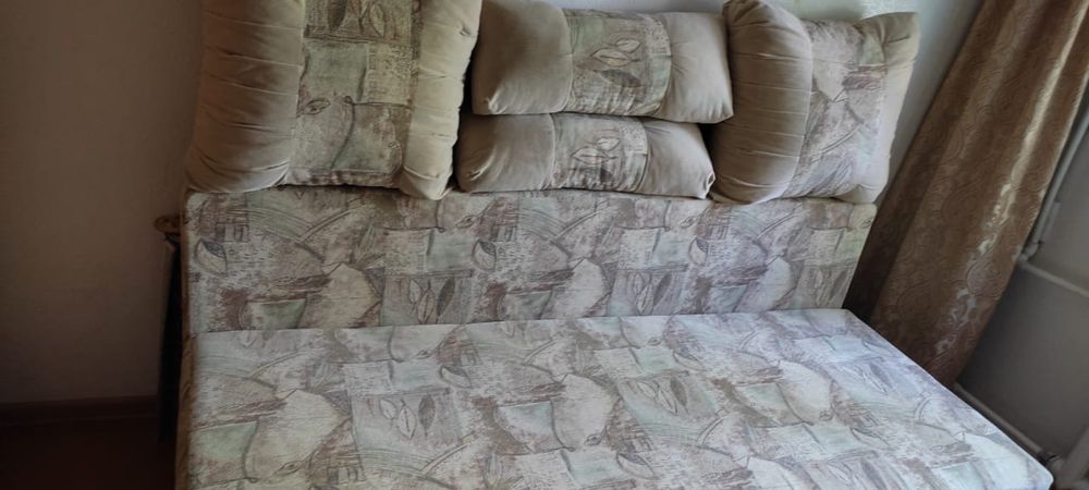 Тахта диван сатылады