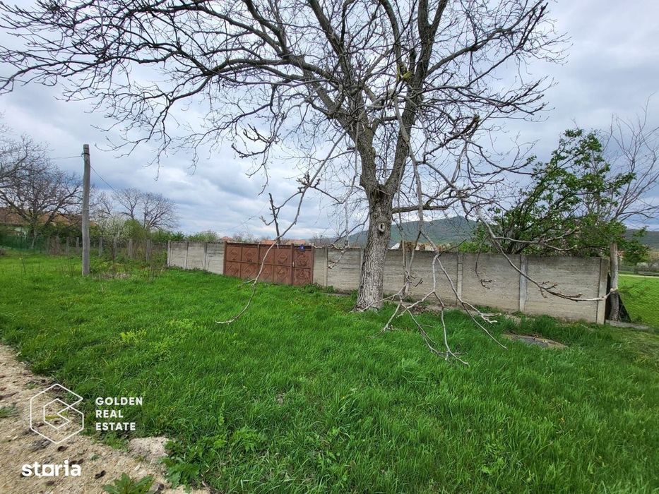 Teren intravilan, comuna Siria