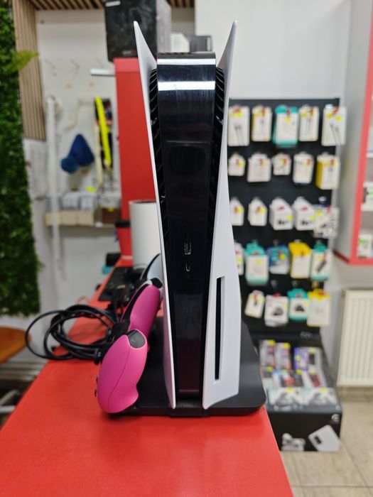 PlayStation 5 cu Cd +4 jocuri