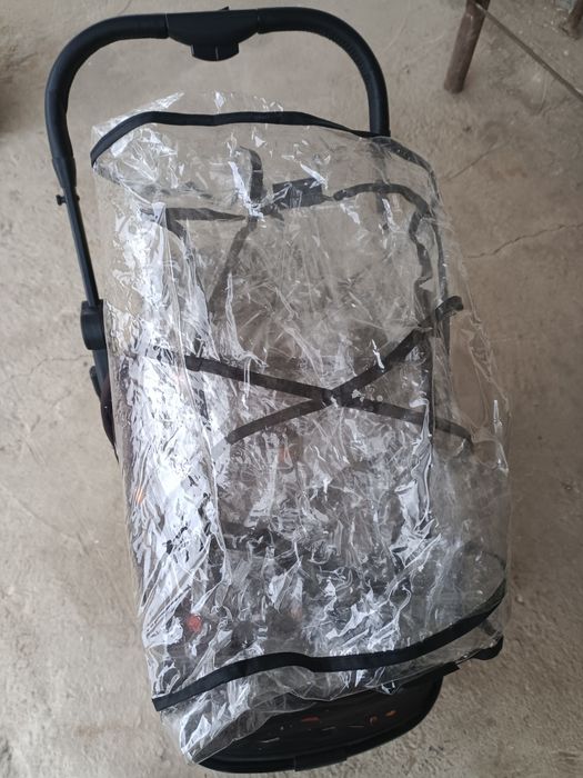 Детская коляска продается.