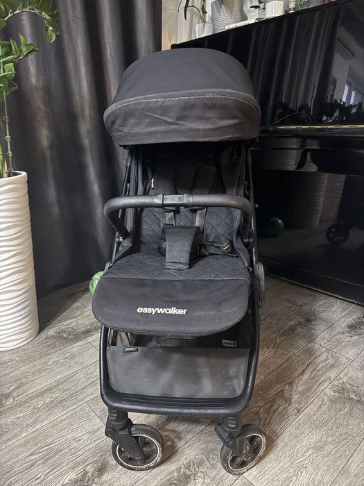 Продам коляску Easywalker б/у
