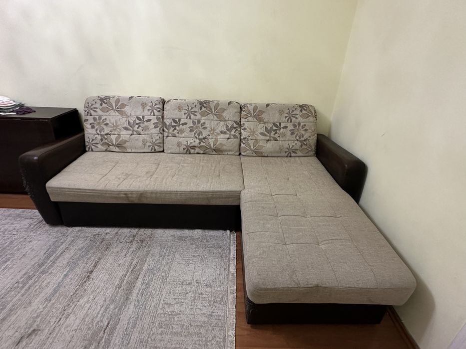 Продам б/у диван