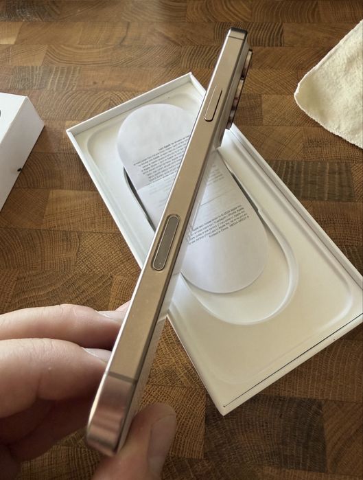 Vand iphone 16 Pro Max Desert Titanium 256Gb