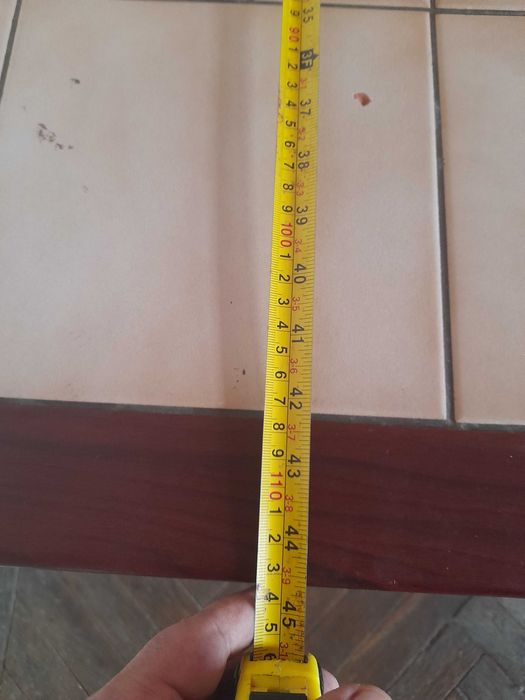 Masuta cu blat placat din gresie