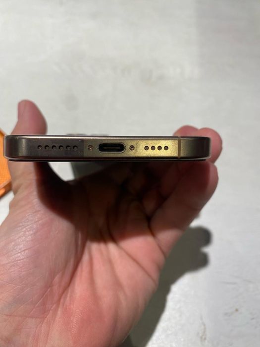 Iphone 16 pro max 256 98 емкость