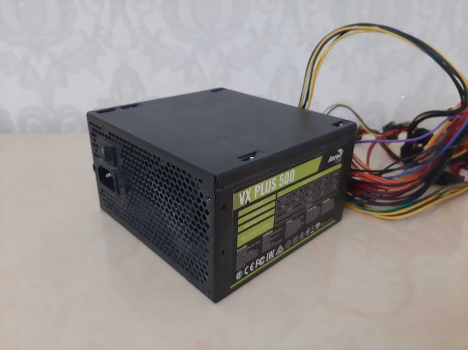Блок питания AeroCool VX PLUS 500W [VX-500 PLUS] черный