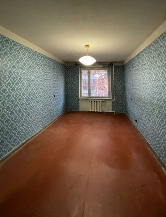 4 х комнатная. Балкон 2х6. Кирпичный дом