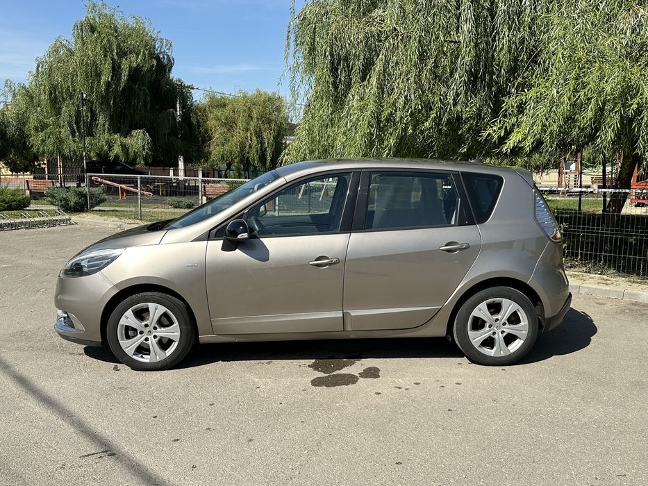 Renault Scenic / 2012 / 1.5 dci / bose