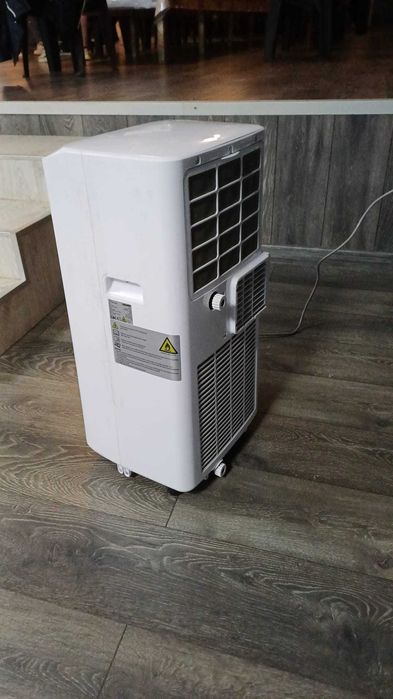 Aparat de aer conditionat mobil..5000 BTU.