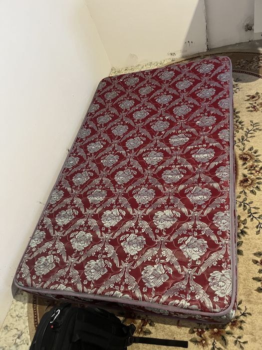 Матрацы отдам бесплатно