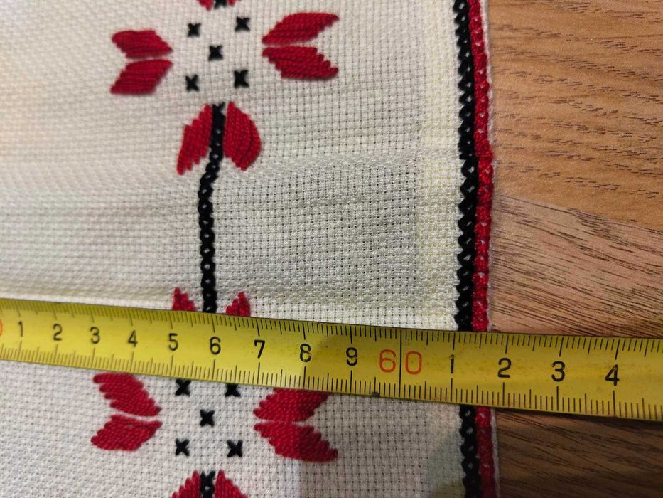 Бродирани карета