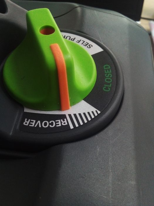 Станция за източване на фреони R32 R410 1234YF