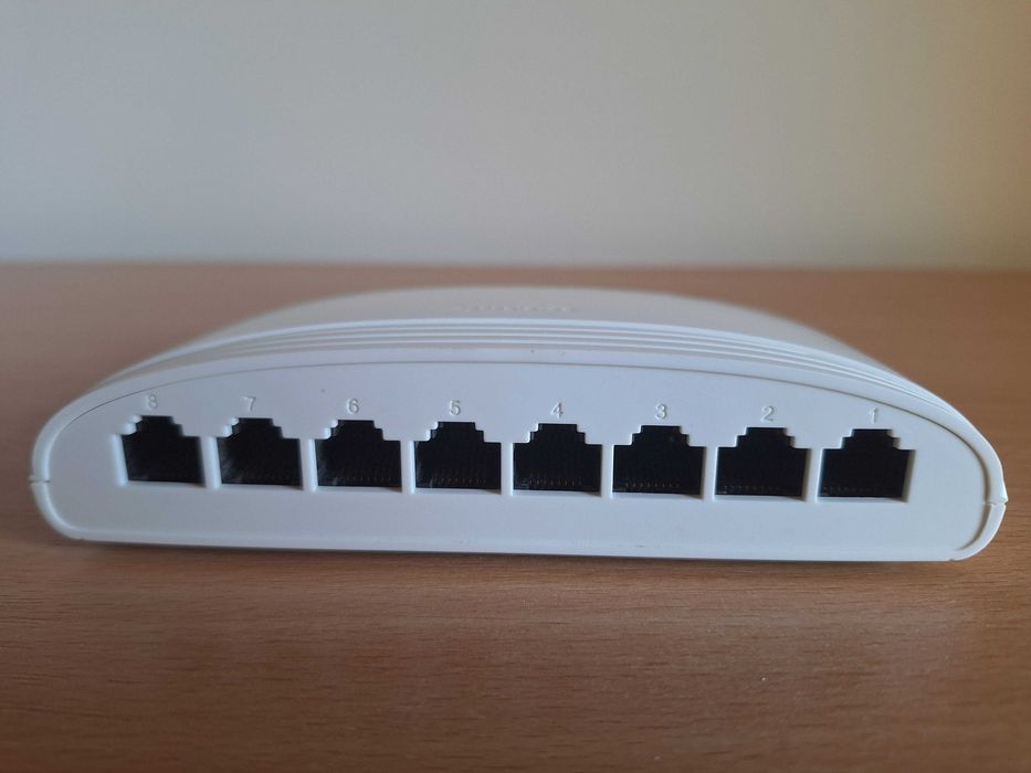 Switch Gigabit D-link dgs-1008d