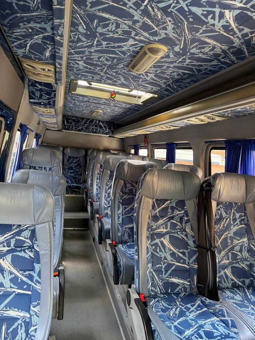Microbuz Mercedes Sprinter