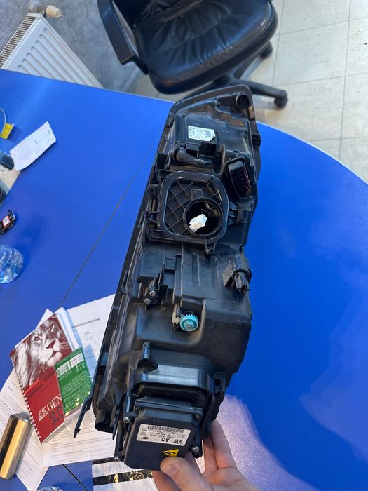 Ляв фар за VW Touareg 2 GEN