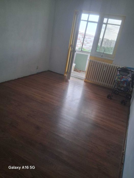 Sos. Giurgiului - apartament 3 camere de vanzare
