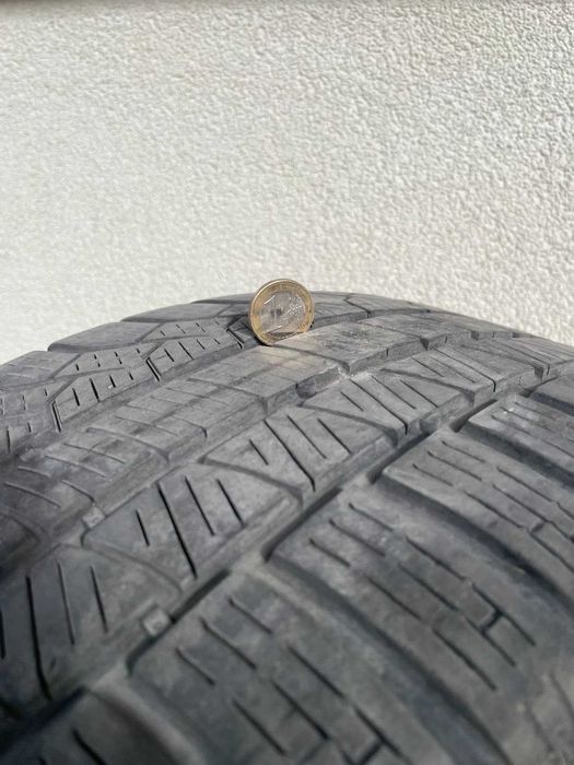 Оригинални джанти на мерцедес със зимни гуми 245/45R18
