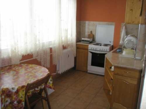 Дава се под наем Двустаен апартамент в София, Иван Вазов - 65 кв.м за 350 € - Снимка #2