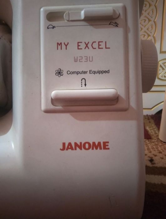 Швейная машинка Janome