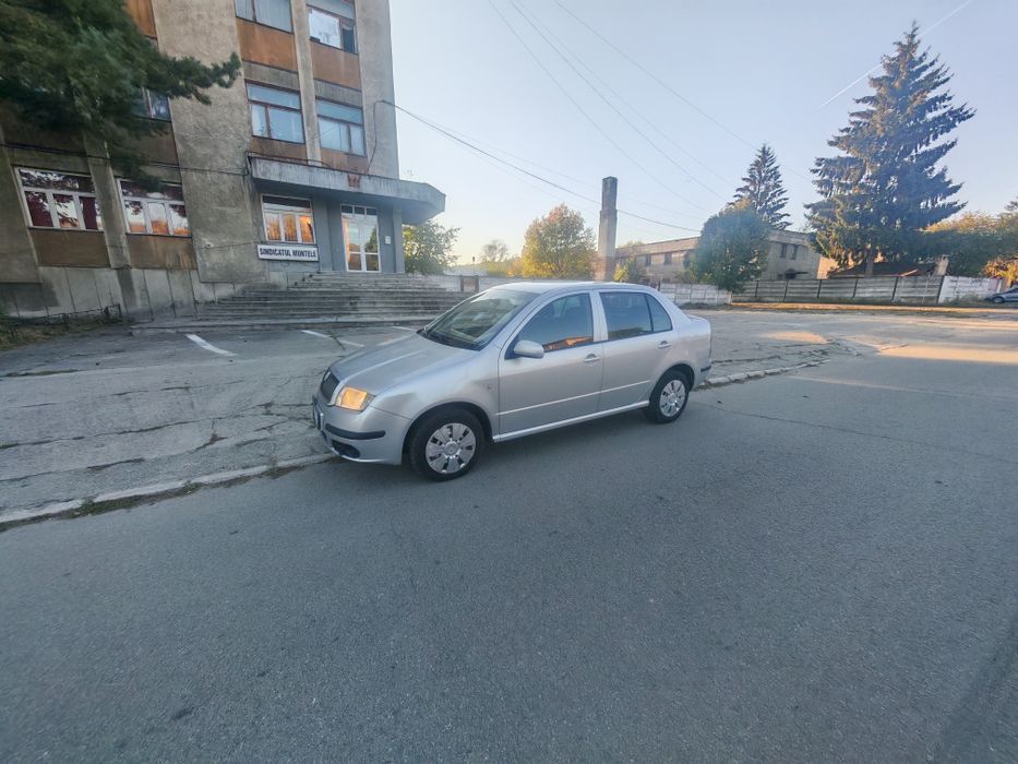 Vând Skoda Fabia