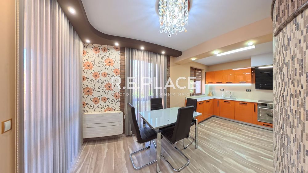 Дава се под наем Тристаен апартамент в Варна, Бриз - 140 кв.м за 1495.83 € - Снимка #2