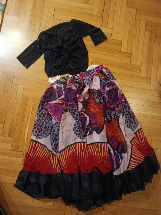 Пола и блуза за танци