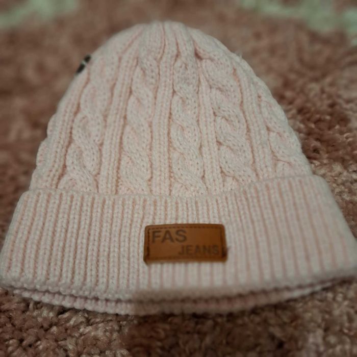 Розова     Шапка