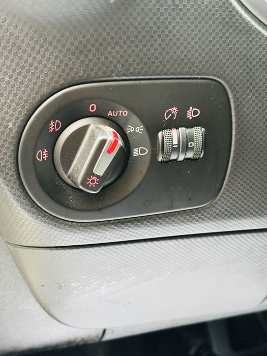 Seat Leon Facelift 2011/2.0 tdi 140cp Euro 5/Consum 5%/Clima/Jante Aliaj 17’/Cutie 6 trepte