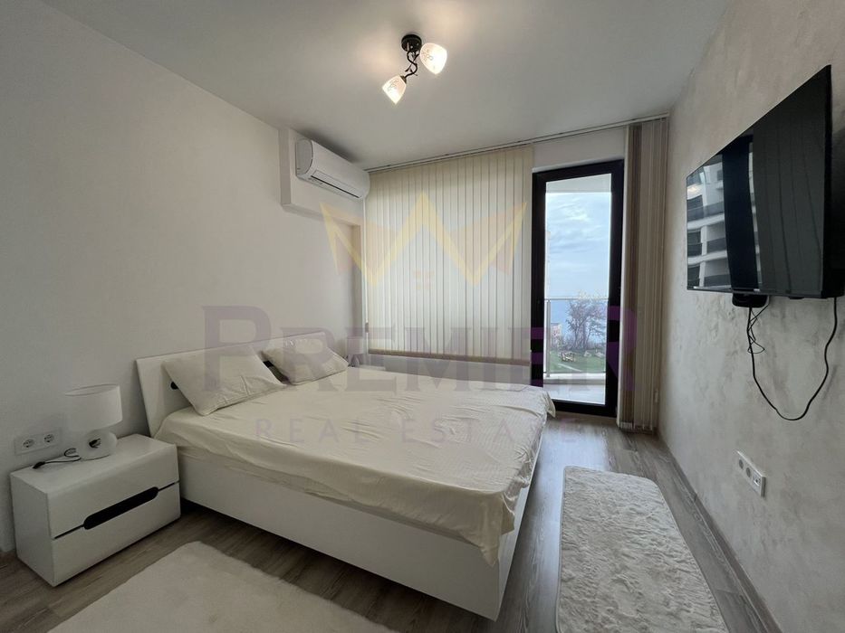 2-стаен в Варна, област-м-т Ален Мак площ 65