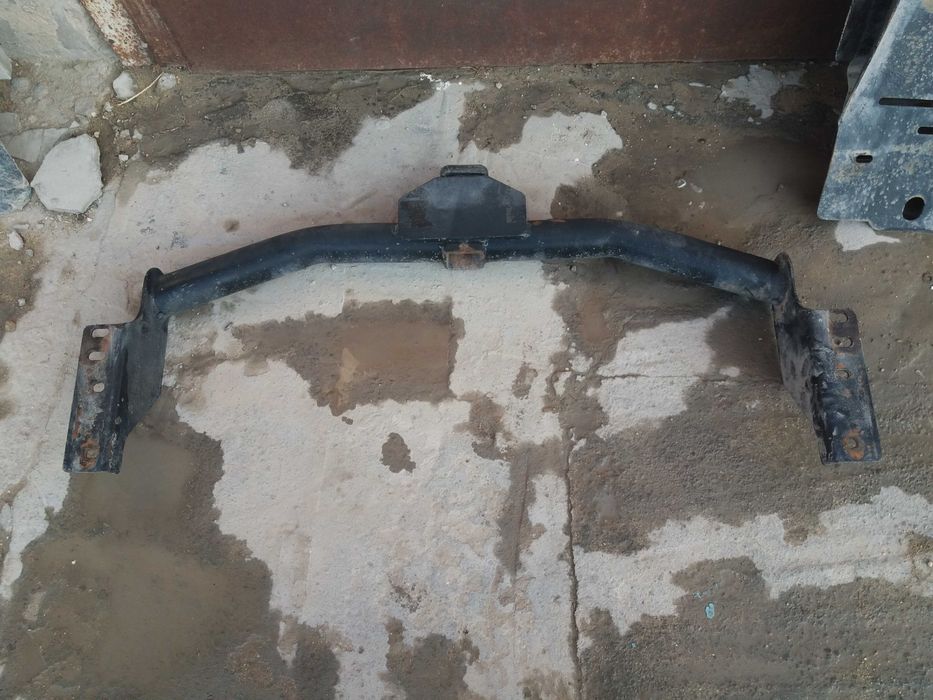 Фаркоп на FJ cruiser