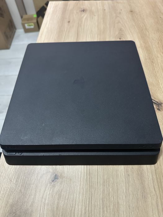 Playstation 4 Slim