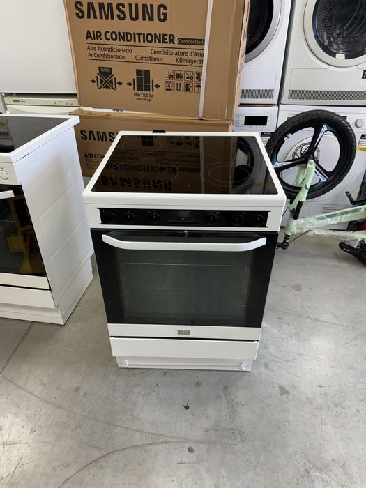 Готварска печка VOSS със керамичен плот-