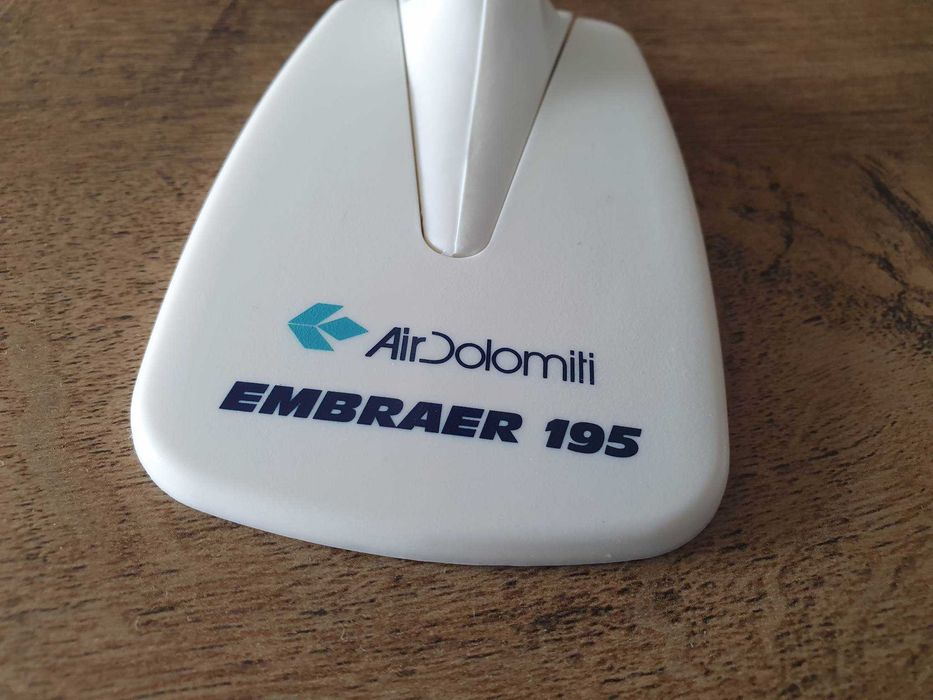 Macheta avion Air Dolomiti Embraer | Decoratie | Perfect pt cadou