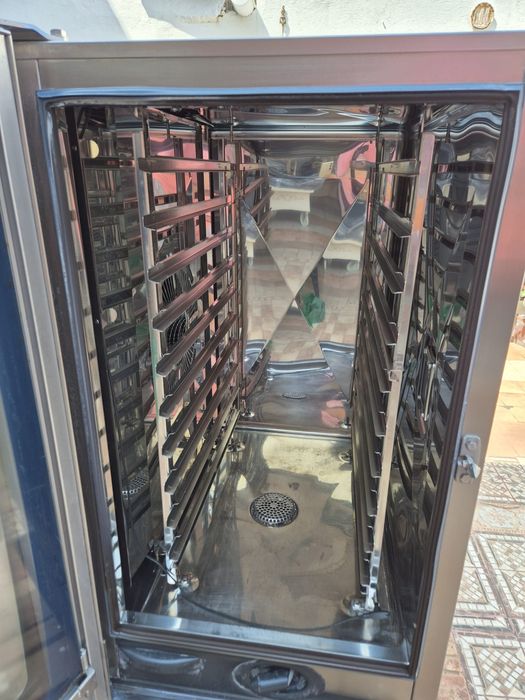 Cuptor Rational 10 tavi Electric