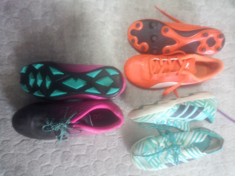 Детски бутонки Адидас 29,32 и 33  номер