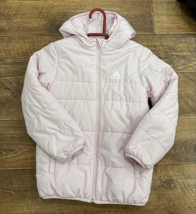 Куртка adidas на девочку р134